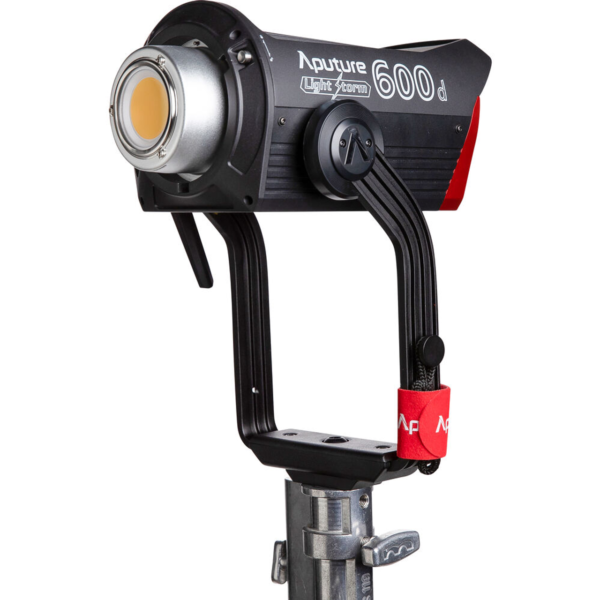 Aputure LS 600d Pro Daylight LED Monolight - Image 2